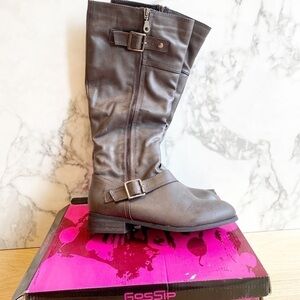 𝅺BNIB Gossip Faux Leather boot